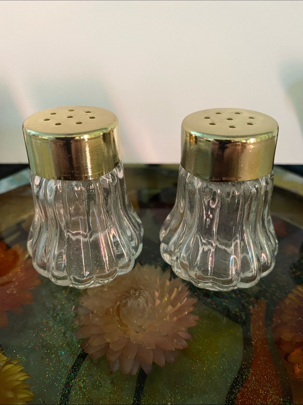 Vntage fluted clear glass salt and pepper shakers
